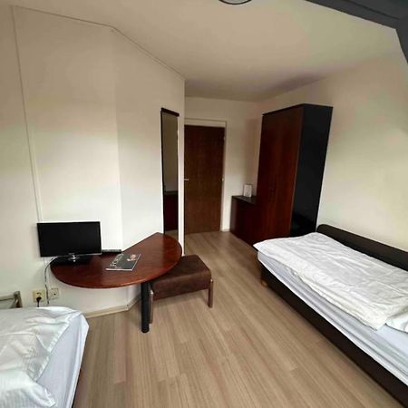 Private Apartment Near The Centre Pressburg Exterior foto