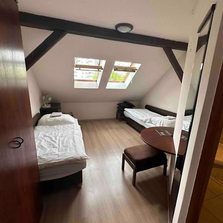 Private Apartment Near The Centre Pressburg Exterior foto