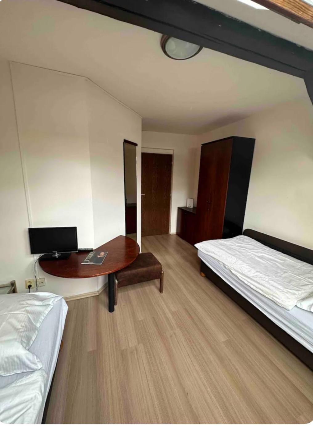 Private Apartment Near The Centre Pressburg Exterior foto